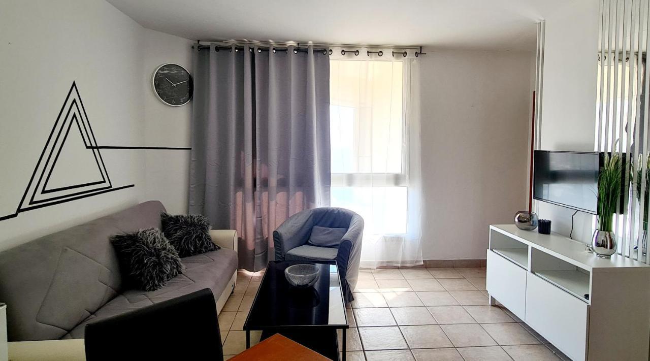 בת ים Go To Apartments In Leonardo מראה חיצוני תמונה
