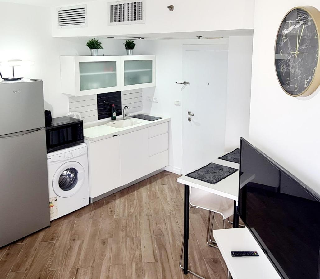 בת ים Go To Apartments In Leonardo מראה חיצוני תמונה