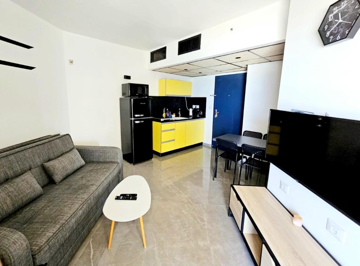 בת ים Go To Apartments In Leonardo מראה חיצוני תמונה