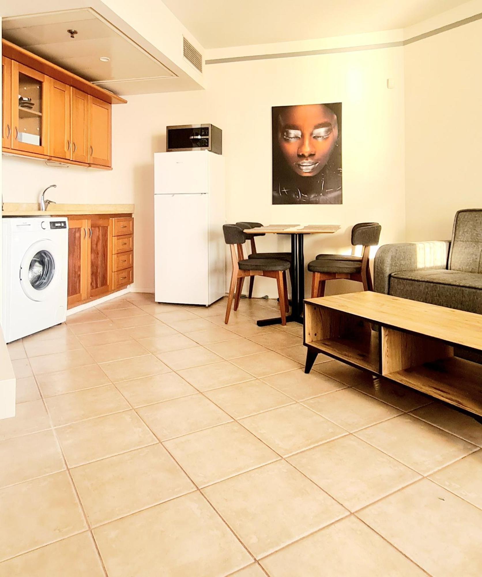 בת ים Go To Apartments In Leonardo מראה חיצוני תמונה