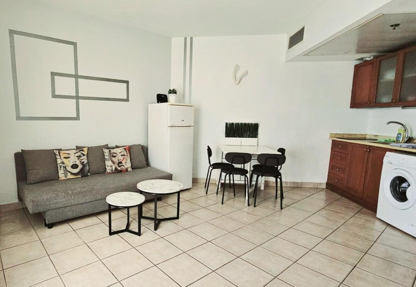 בת ים Go To Apartments In Leonardo מראה חיצוני תמונה
